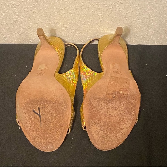 Cynthia Vincent gold snakeskin slingback heels size 6 - Picture 6 of 6